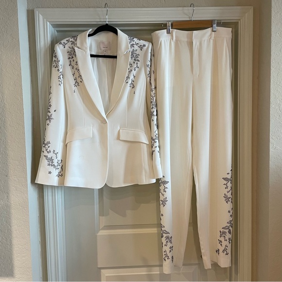 Cinq a Sept Cheyenne Heatset Lilac Vine Blazer (6) and Straight-Leg pant set (8) - Picture 3 of 10